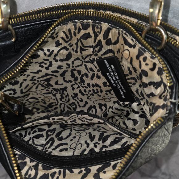 Jessica Simpson Black Faux Leather Crossbody Purse with Gold Metallic Accents - Picture 4 of 10